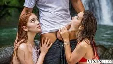 Redare Doua gagici lesbience se cearta pe pula lui care sa o suga prima