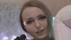 Afspelen Oana Romanca geneukt in Andrei's kont met anale finish Baga rubberen lul