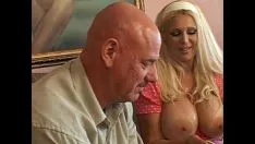 Jouer Film xxx con dilettanti rumeni 2017 casalinga scopata da un vecchio
