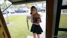 Play Romanian Film Xxx With Blonde In Skirt Goes To Her Lover To Regulate Her