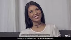 Reproduzir A morena amadora estreia na indústria XXX