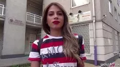 Reproduzir Nicol é convidado para um café e um jogo de sexo protegido