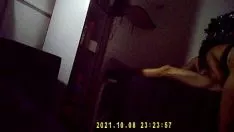 Jouer Sesso filmato con una telecamera nascosta
