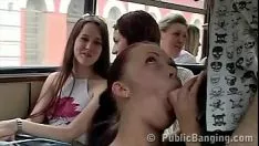 Redare Xxx Cu Mame Mature Suge Pula In Autobuz Xxx