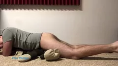 Jouer Il ragazzo solista arrapato Finn Phillips: un'appassionata sessione di scopata stuffie