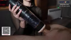 Redare Orgasmul intens al amatorilor brunete cu BestVibe Stormcup - Recenzie pentru jucării sexuale!